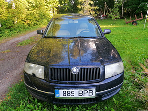 Skoda superb (1 фото из 6)