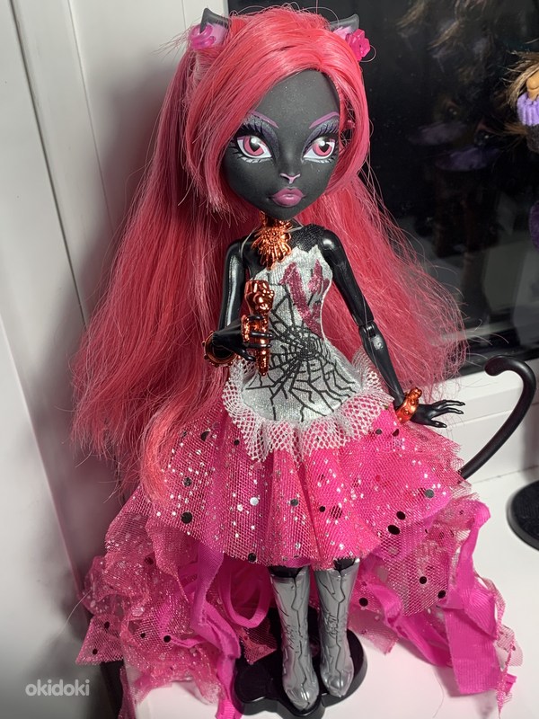 モンスターハイ  キャッティーノワール Amazon.co.jp: モンスター・ハイ 今日から新学期! シリーズ キャッティ