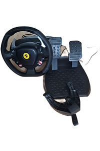 Thrustmaster T80 Ferrari 488 GTB (2 foto / 3)