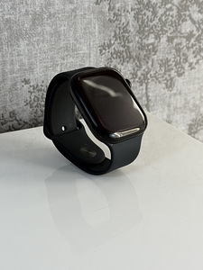 Apple Watch 10 46mm (1 foto / 3)