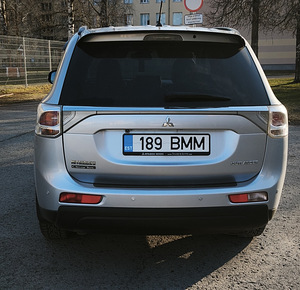 Mitsubishi Outlander 2.0 110kW B+Gaas (5 foto / 14)
