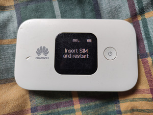 Huawei taskuruuter. Kaks akut. (3 foto / 3)