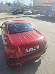 Peugeot 206 CC 1.6 Automaat Cabriolet Kabriolett (2 foto / 9)