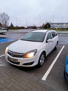 Opel astra 2011 дизель (2 фото из 6)