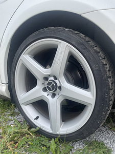 Mercedes cls 320 w219 amg (8 foto / 11)