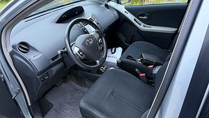 Toyota Yaris 1.4d 2008 (154000km) Webasto (11 foto / 14)