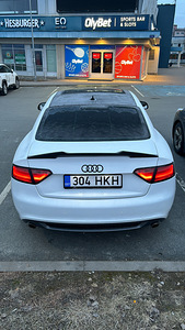 Audi A5 Coupe 3.0 176 KW (6 foto / 9)