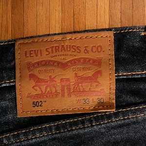 Levi Strauss & Co 502 (2 foto / 2)