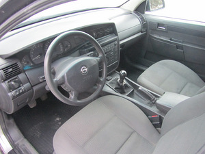 Opel Omega caravan 2.2 88 kw (6 foto / 11)