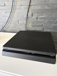 Sony Playstation 4 slim 512Gb + 4 mängu (3 foto / 3)