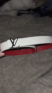Belt lv , rep ,Almost like new (1 foto / 2)