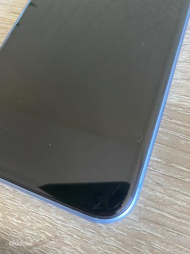 iPhone XR / 64 / Синий (фото #4)