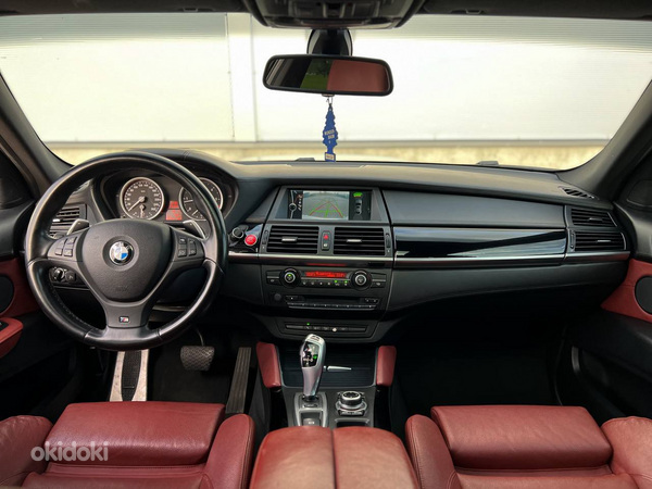 BMW X6 M50 (фото #11)