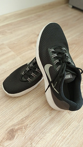 Кроссовки Nice 44 (2 фото из 3)