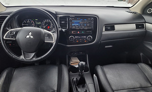 Mitsubishi outlander (2 foto / 5)