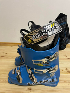 Горные лыжные ботинки