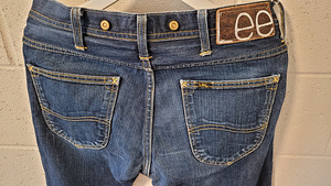 LEE 30/32 (1 фото из 8)