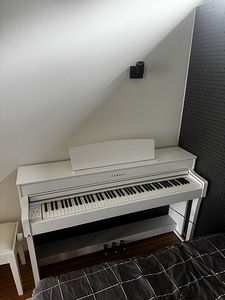 Yamaha Clavinova CLP-645 (1 foto / 3)
