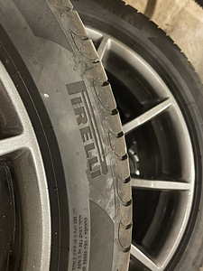245/40/18 suverehvid (2 foto / 3)
