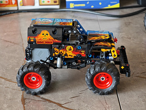 Lego Technic Monster Jam (3 foto / 6)