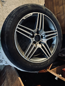 Продам летние шины AMG б/у. (1 фото из 2)