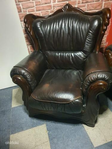 Продам кожаный диван и два кресла (фото #4)