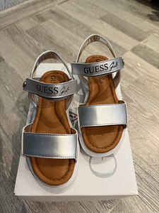 Guess s.30 (1 foto / 2)