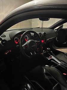 AUDI TT J8 (6 фото из 7)