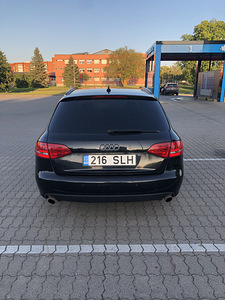 AUDI A4 3.0 TDI 176 kw S-Line (5 foto / 10)