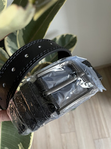 Uued ehtsast nahast vööd (6 foto / 10)