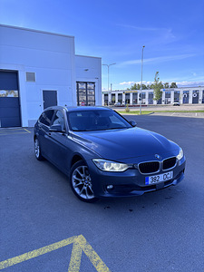 BMW 320XD (2 фото из 12)