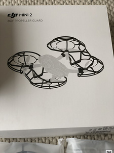 Дрон DJI Mini 2 (Fly More combo) + Propeller Guard (9 фото из 10)