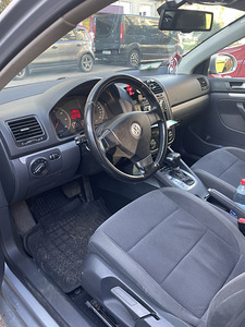 Volkswagen Jetta 2007 (6 foto / 8)