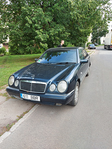 Продам Mercedes-benz w210 e220d (1 фото из 6)