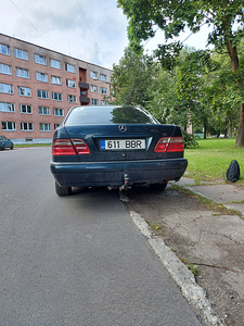 Продам Mercedes-benz w210 e220d (2 фото из 6)