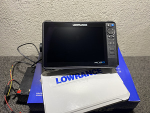 LOWRANCE HDS-10 PRO LIVE koos Active Imaging 3-ühes (3 foto / 10)