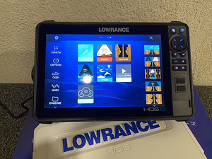 LOWRANCE HDS-10 PRO LIVE koos Active Imaging 3-ühes (5 foto / 10)