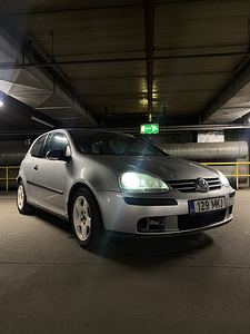 Volkswagen Golf MK5 2.0SDI (2 foto / 12)