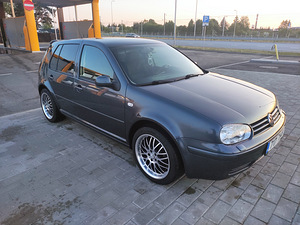 Volkswagen Golf 4 1.6 v16 (11 foto / 12)