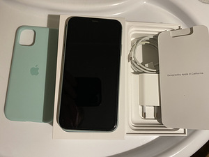 iPhone 11 (1 фото из 7)