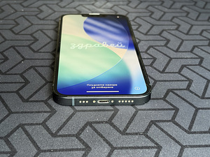 iPhone 13 / 128GB (6 фото из 10)