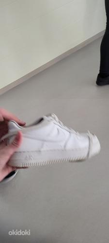 Air force 1 на правую ногу
