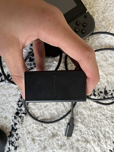 Nintendo Switch (3 foto / 5)