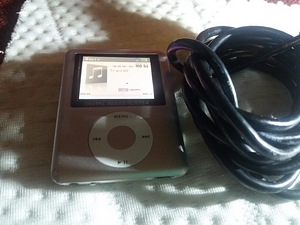 Продам MP4/MP3 плеер (2 фото из 2)
