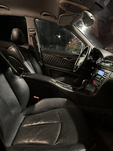 MERCEDES-BENZ E320 CDI 2003 (8 foto / 8)