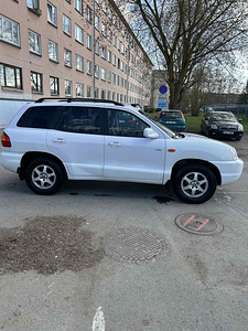 Продам машину (3 фото из 6)