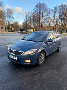 Kia Ceed 2012 ( 100 000 km) (5 foto / 7)