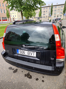 Volvo v70 (4 foto / 10)