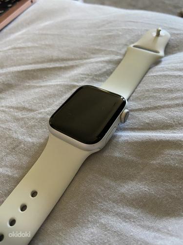 Apple Watch 4 серии 40мм (фото #2)