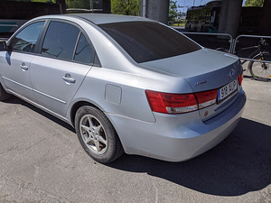 HYUNDAI SONATA 2005 г. МКПП, 119 кВт (6 фото из 9)